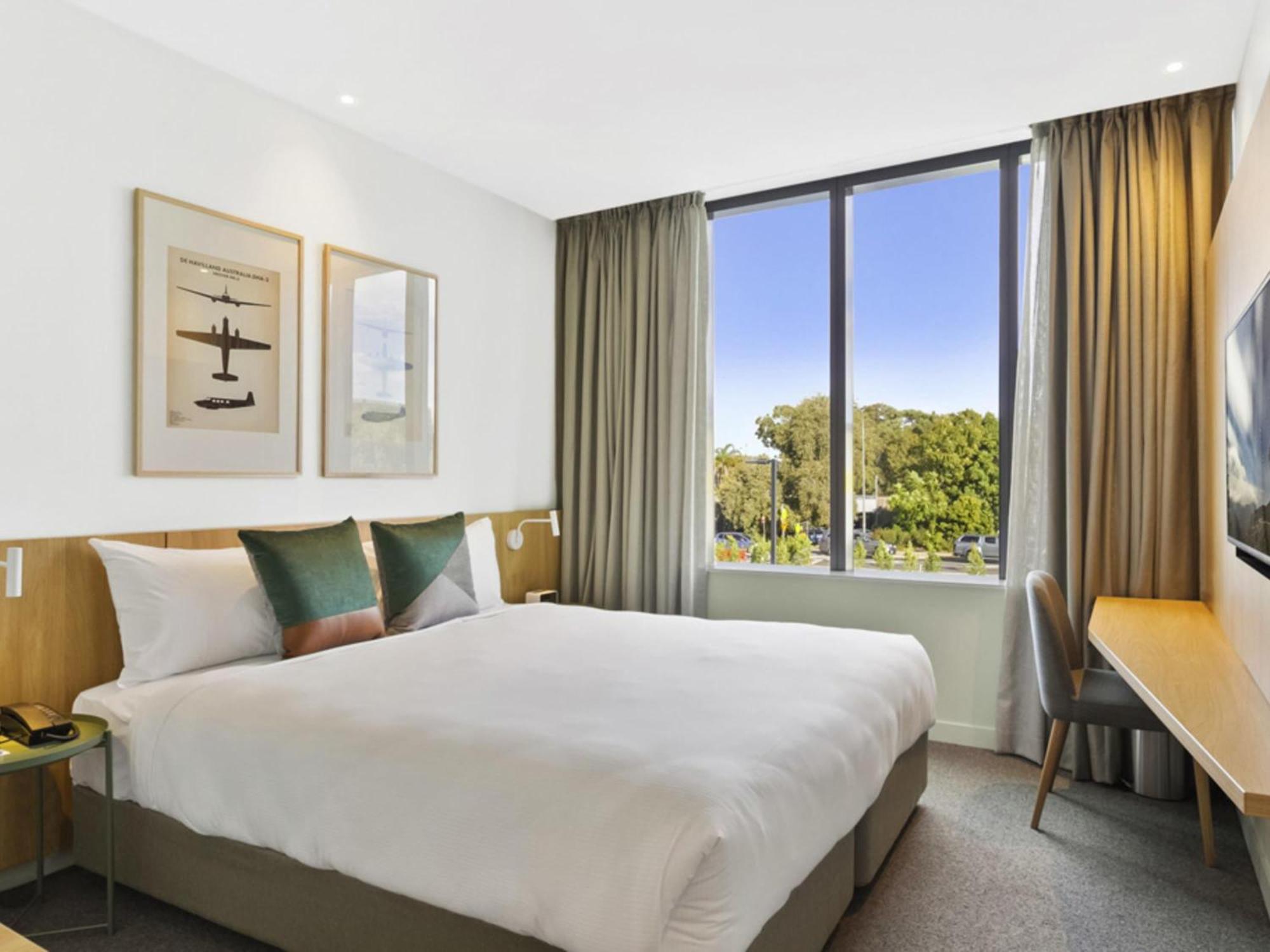 Hotel Mantra On Airport 4*
